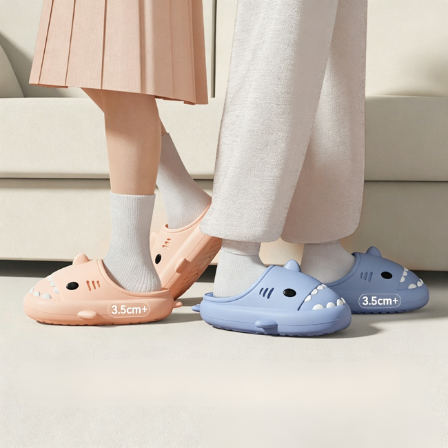 THE CLOUDIES WATERPROOF WINTER SLIPPERS | FAMILY MATCHING CARTOON SLIDES