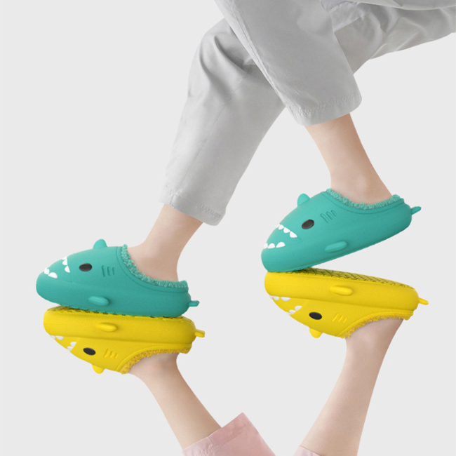 THE CLOUDIES WATERPROOF WINTER SLIPPERS | FAMILY MATCHING CARTOON SLIDES