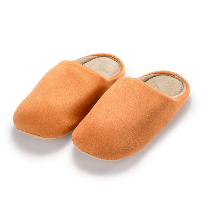 CLOUDIES SLIPPERS – THICK SOLE, SOFT LINING, NON-SLIP WARM COMFORT FOR ALL-DAY RELIEF