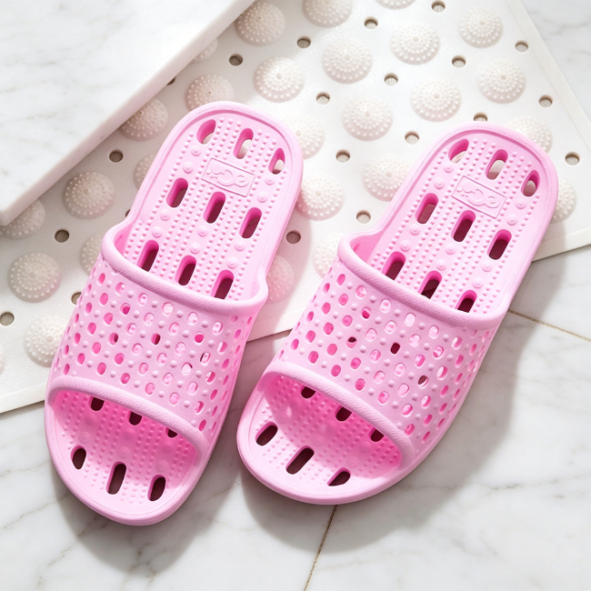 THE CLOUDIES | UNISEX QUICK-DRAINING BATHROOM SLIPPERS - SOFT EVA MASSAGE SLIDES