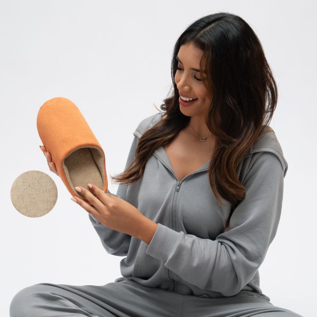 CLOUDIES SLIPPERS – THICK SOLE, SOFT LINING, NON-SLIP WARM COMFORT FOR ALL-DAY RELIEF