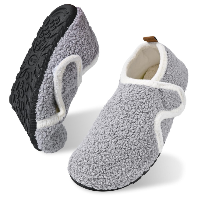 THE CLOUDIES | UNISEX FLEECE-LINED INDOOR SLIPPER SHOES - COZY BAREFOOT SLIPPER SOCKS WITH RUBBER SOLE