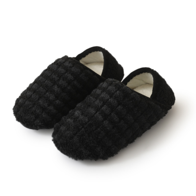 THE CLOUDIES | UNISEX SLIP-ON WINTER SLIPPERS - COZY PLUSH & FLEXIBLE RUBBER SOLE