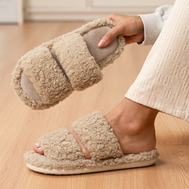 FLUFFY ORTHOPEDIC SLIPPERS – DOUBLE-STRAP SHERPA HOUSE SLIDES WITH THICK