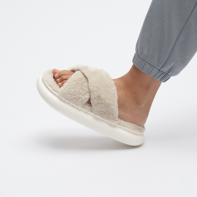 CRISS-CROSS PLUSH SLIPPERS, BREATHABLE WARMTH & COMFY NON-SLIP THICK SOLE
