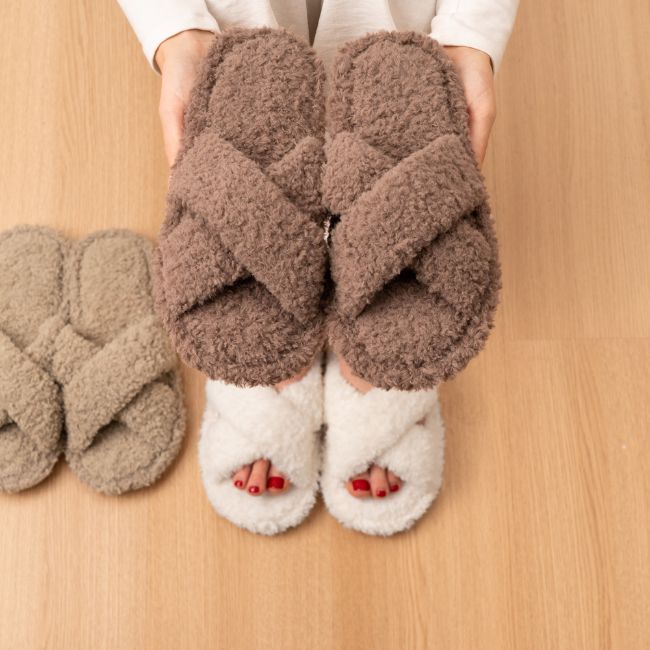 CRISS CROSS FLUFFY SLIPPERS WITH THICK NON SLIP SOLE FOR COZY INDOOR COMFORT