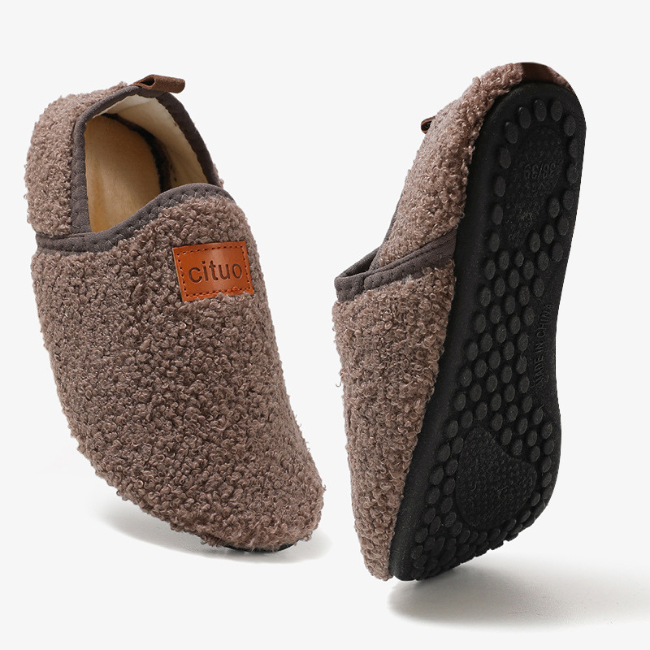 THE CLOUDIES | UNISEX SLIP-ON WINTER SLIPPERS - COZY PLUSH & FLEXIBLE RUBBER SOLE