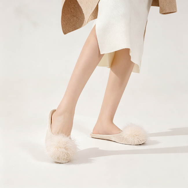 The Cloudies US | Elegant Turkey Feather Fluffy Indoor Slippers