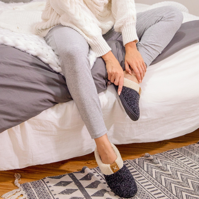 The Cloudies US | Women's Slip-On Memory Foam Indoor Bedroom Slippers