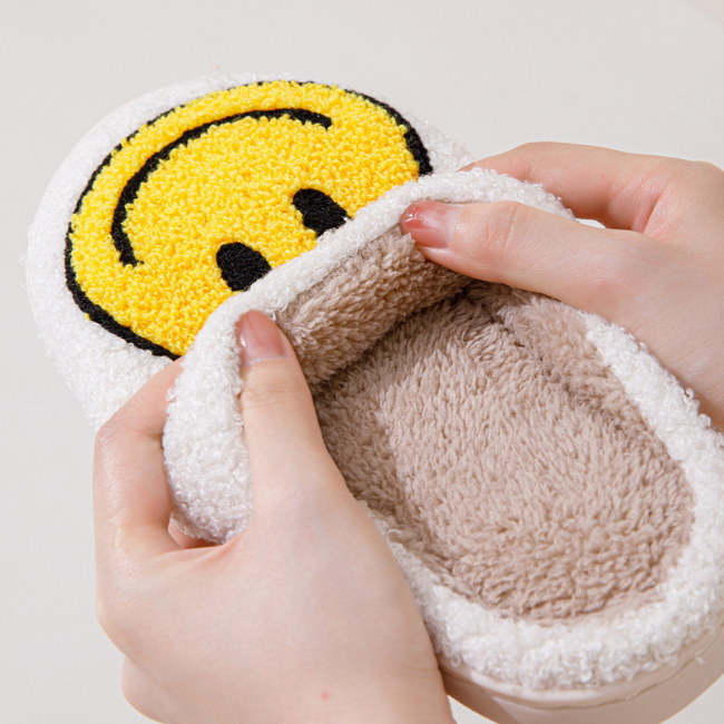 THE CLOUDIES | HAPPY FACE SMILEY SLIPPERS - COZY PLUSH WINTER HOUSE SHOES FOR COUPLES